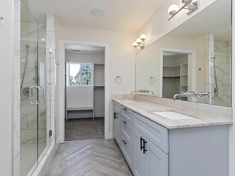 414 E 8800 S — Photo 19