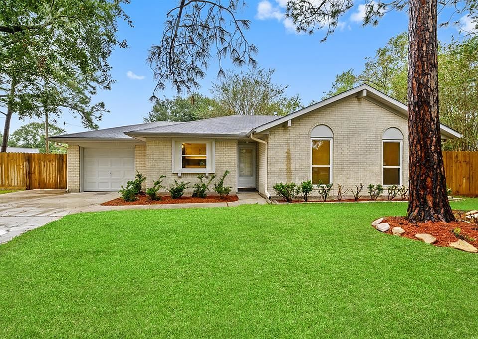 1st image of 412 Linda Ln