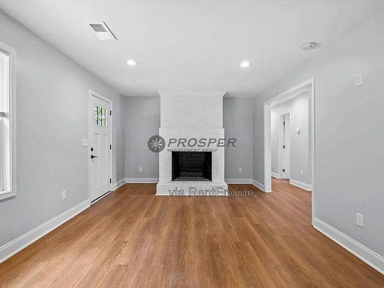 103 Cliffside Dr — Photo 2