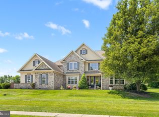 101 Heritage Rd, Lancaster, PA 17602