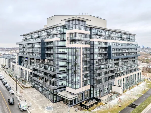 395 Dundas St W #132, Oakville, ON L6M 4L9