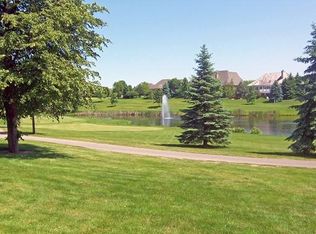 210 Boulder Dr, Lake In The Hills, IL 60156