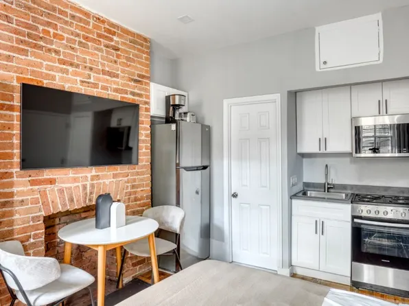 17 Gay St #4, New York, NY 10014