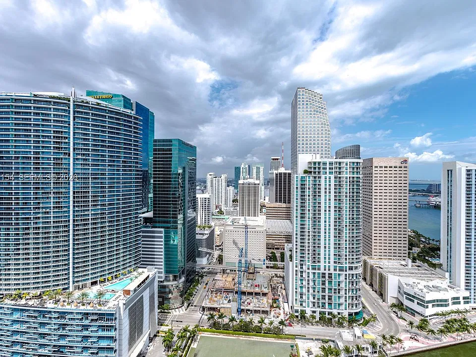 475 Brickell Ave #5209