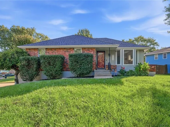 924 SW Speas Dr, Blue Springs, MO 64014