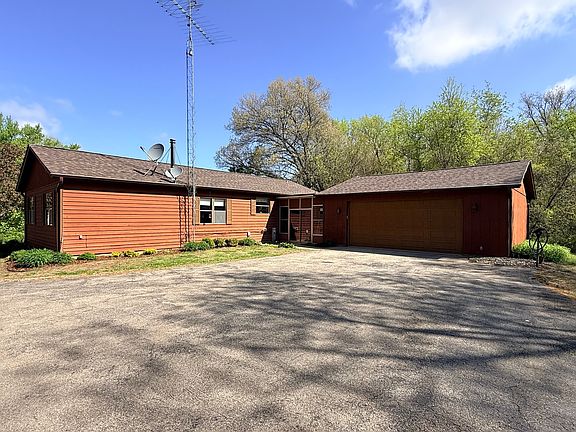 4th image of 1355 Sublette Rd