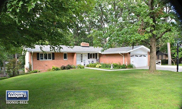 1st image of 228 Forest Park Pl