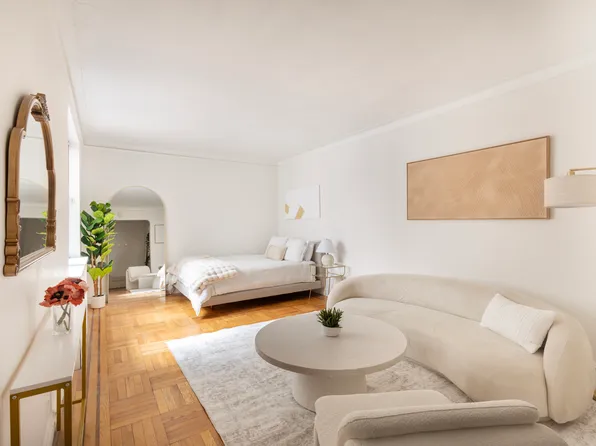 303 East 37th Street image 1 of 10