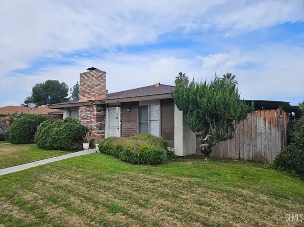 2711 Hollyhock Ln, Bakersfield, CA 93309
