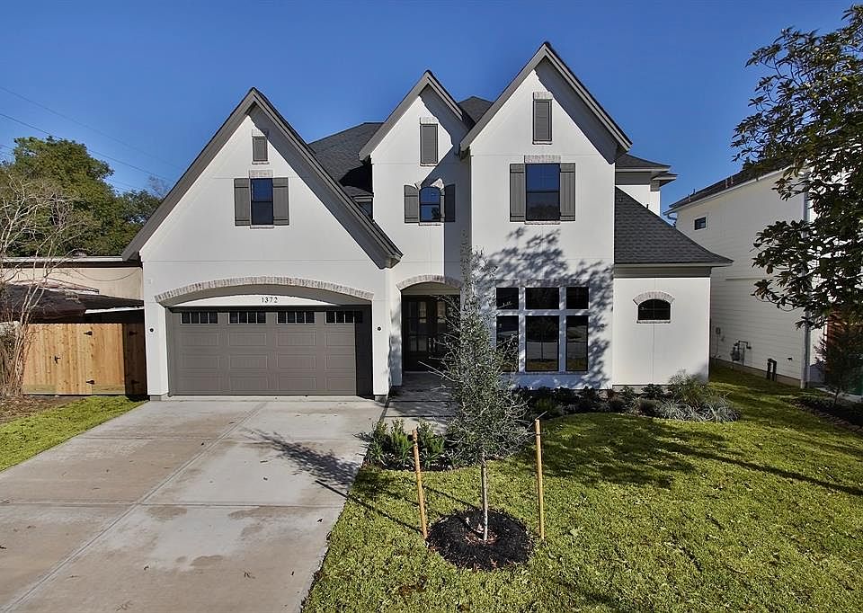 1st image of 1372 Woodcrest Dr