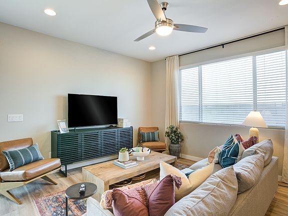 4th image of 6014 S 47th Ln
