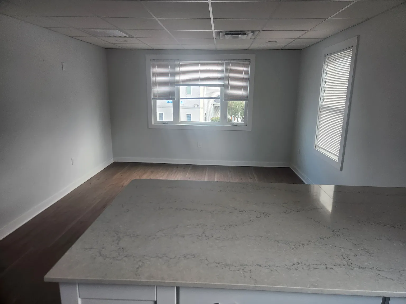 1 bed, 500 sqft, $1,300 — Photo 3