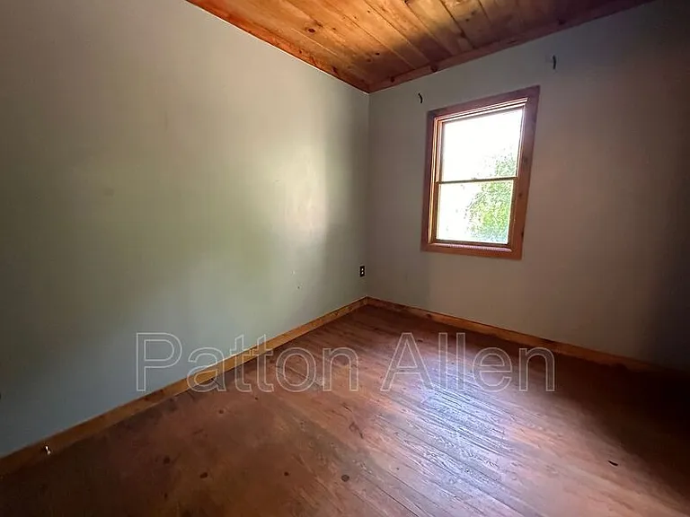 267 Davis Creek Rd — Photo 17