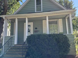 913 69th STREET, Kenosha, WI 53143