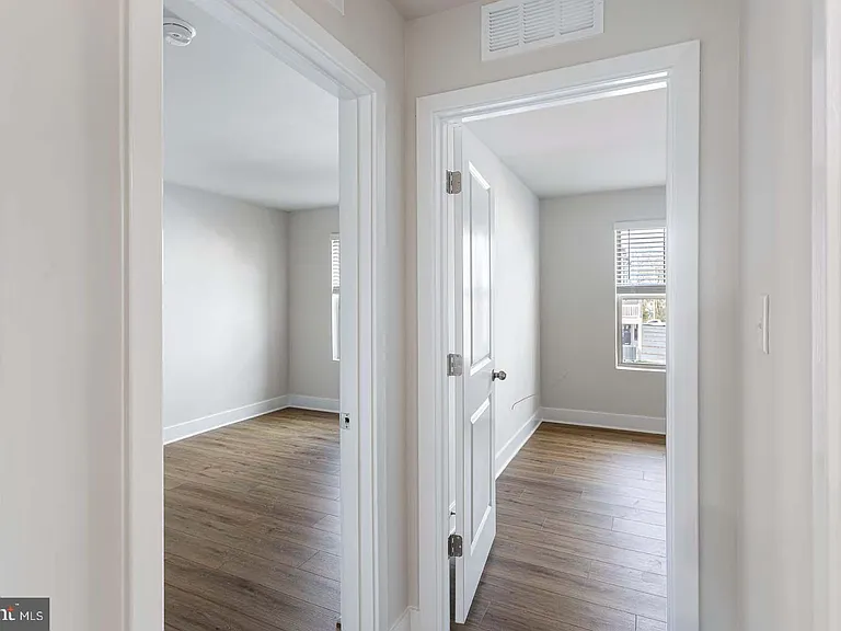 214 Matilda — Photo 10