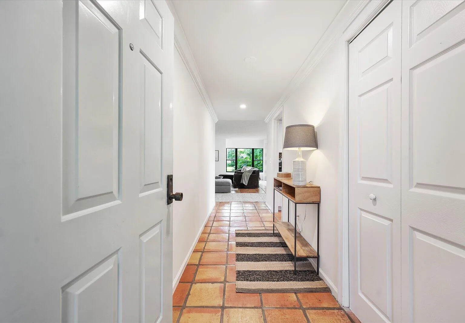 3 bed, 3.0 bath, 1800 sqft, $6,500 — Photo 4