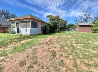 215 S 3rd St, Slaton, TX 79364