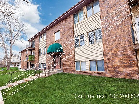 2nd image of 2501 E St #2