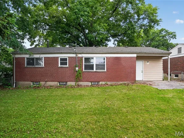 10604 Trask Dr, Saint Louis, MO 63136