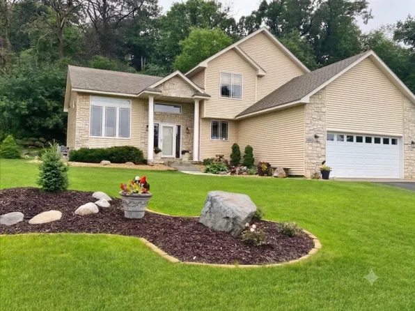 16656 Jackdaw Path, Lakeville, MN 55044