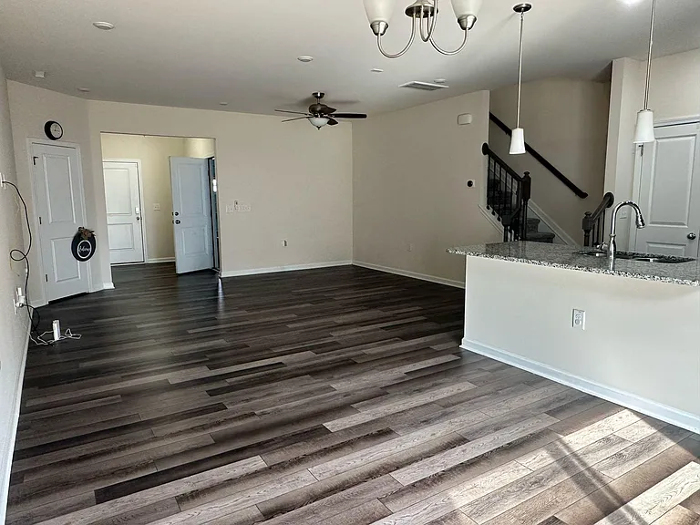 108 Pelsett St — Photo 7