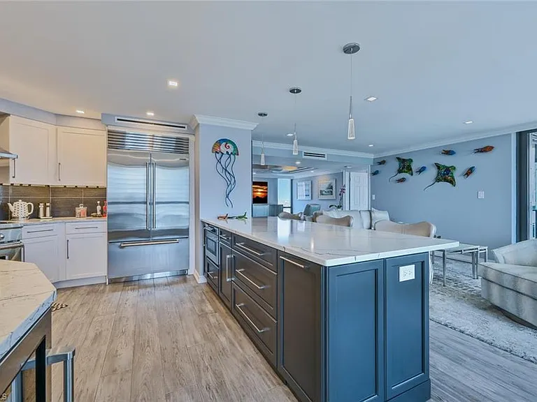 4551 Gulf Shore Blvd N #1406 — Photo 13