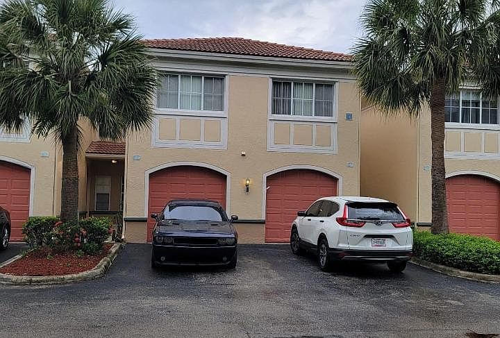 1st image of 2438 Centergate Dr #102