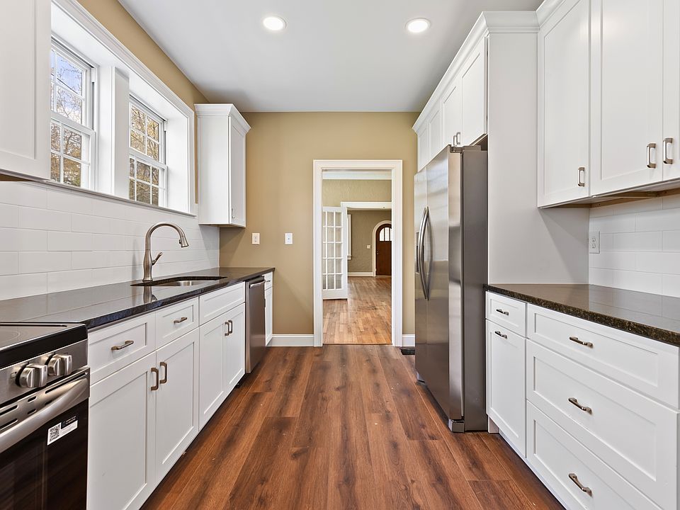 1st image of 1008A Fitzpatrick Ave