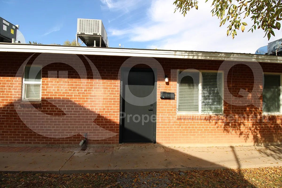 1 bed, 1.0 bath, 620 sqft, $1,300 — Photo 2