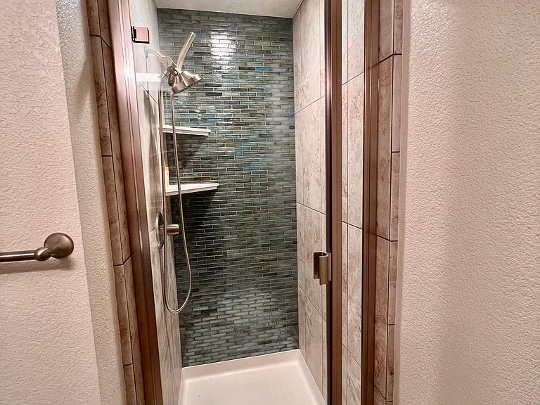 319 Basswood Cmn #11 — Photo 31