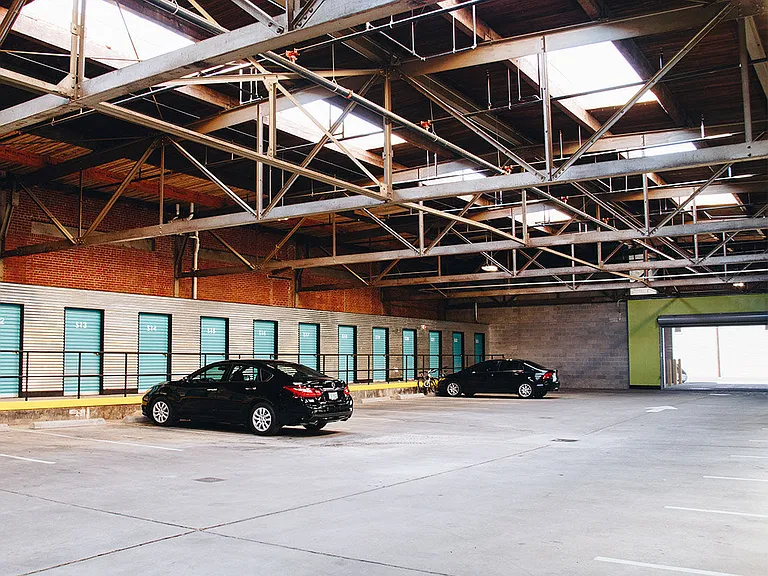 Courtyard Lofts — Photo 25