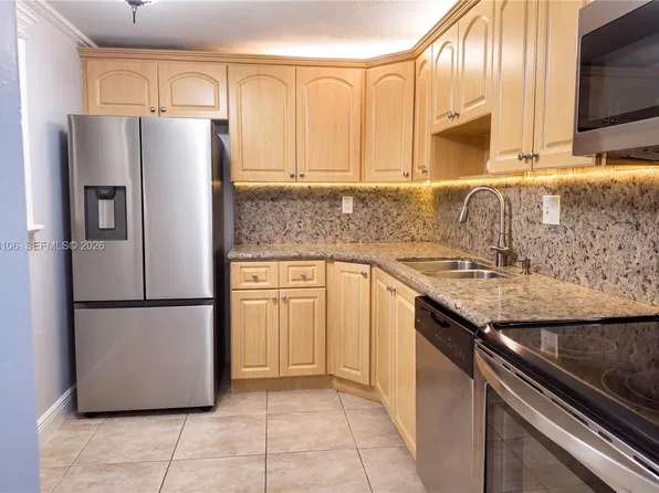 8660 SW 133rd Avenue Rd #424, Miami, FL 33183