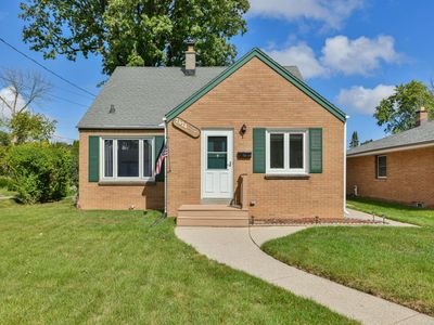 2424 East Whittaker AVENUE, Saint Francis, WI, 53235