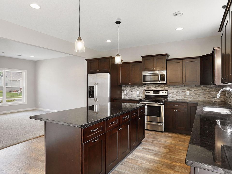 1st image of 567 Ravencroft Rd