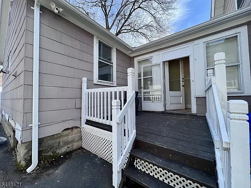 81 Monroe Pl #REAR Photo 1
