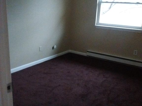 5th image of 1316 Cherry Hill Dr APT D