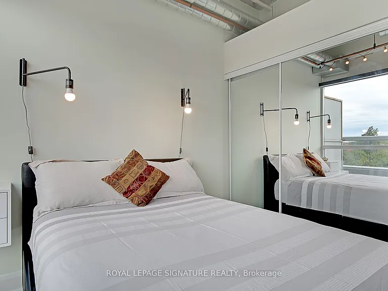 955 Queen St W #Penthouse 08 — Photo 18