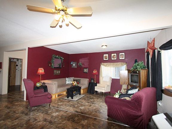 2nd image of 501 W Market