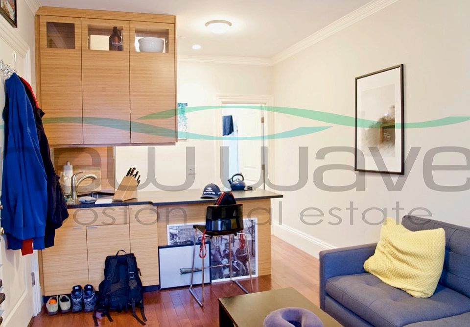 1st image of 44A Joy St #14