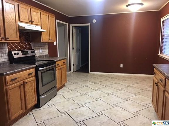 2nd image of 2304 Upland Bend Dr