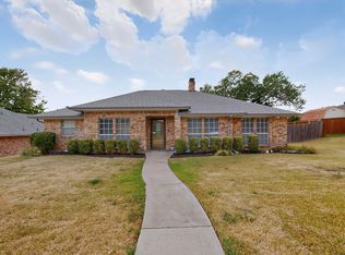 2413 Club Meadow Dr, Garland, TX 75041