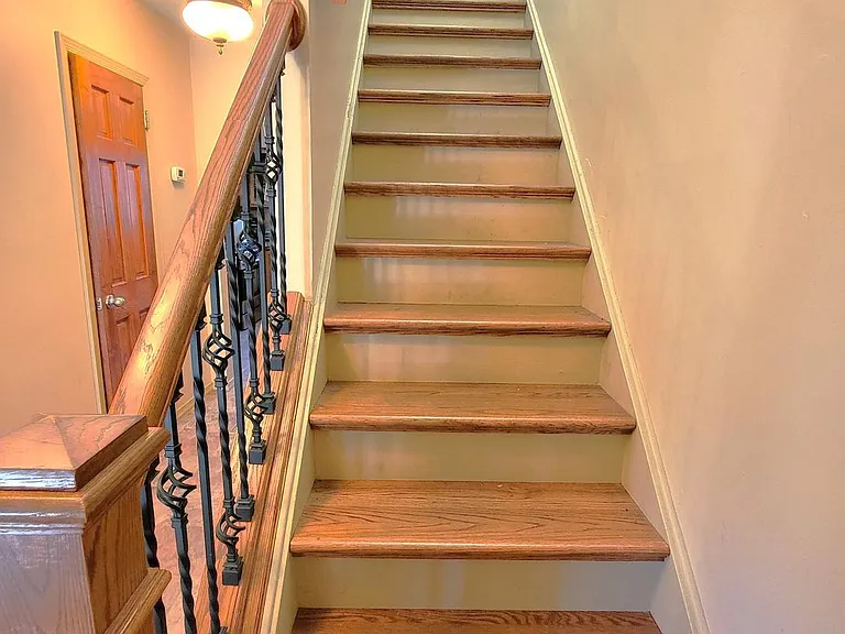 2 Virginia Rd — Photo 10