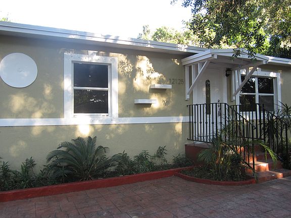 3rd image of 12125 NE 11th Pl