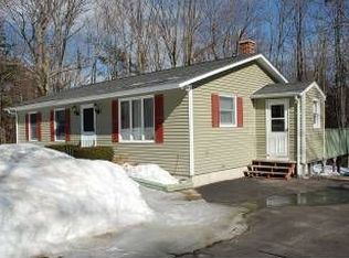 27 Hickory Ln, Gorham, ME 04038