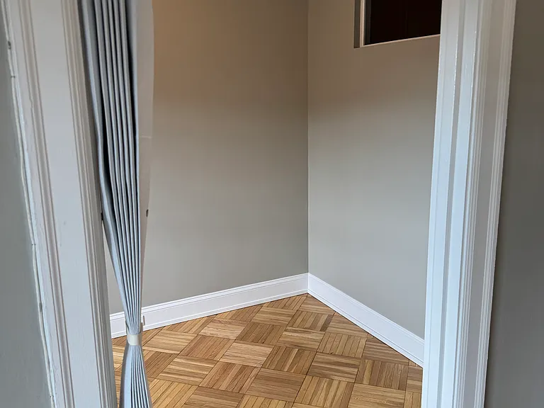 2000 N Lincoln Park W #709 — Photo 7