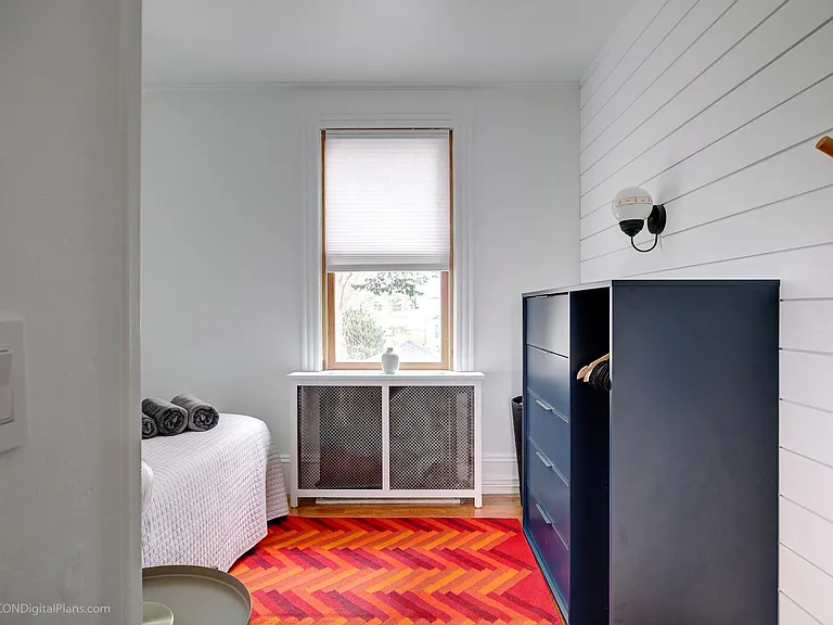 19 Congdon Ave — Photo 23