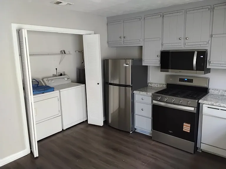 8675 Ashley Way — Photo 1