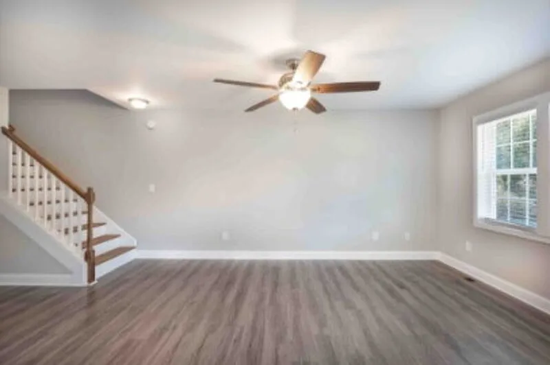 3 bed, 2.5 bath, 1578 sqft, $1,800 — Photo 4