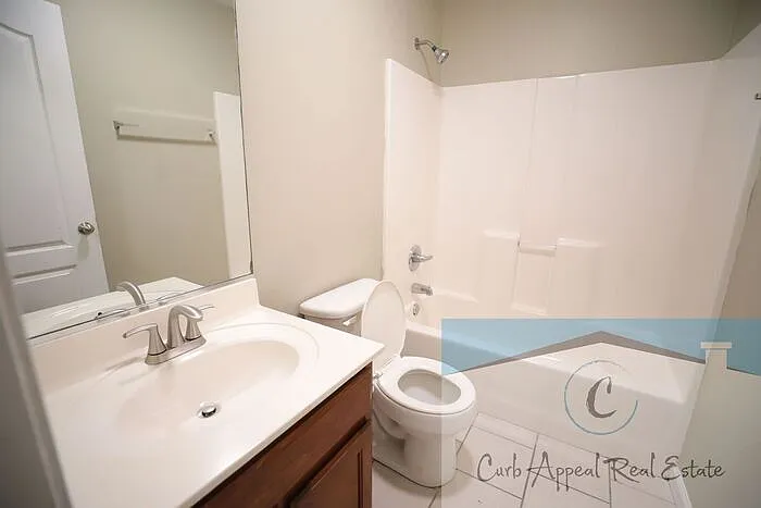 1007 Belt St #2 — Photo 9