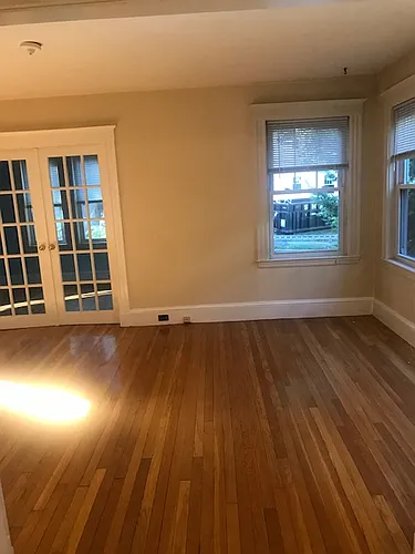 8 Belmont St Photo 1